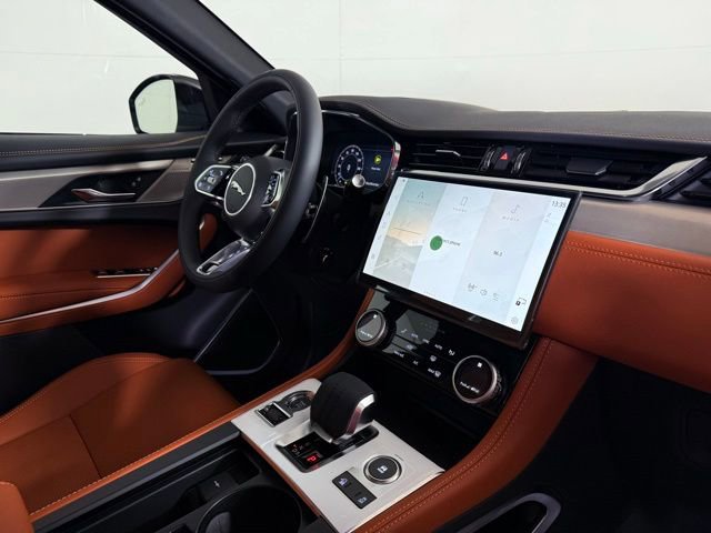 New 2026 Jaguar F-PACE R-Dynamic S image 39