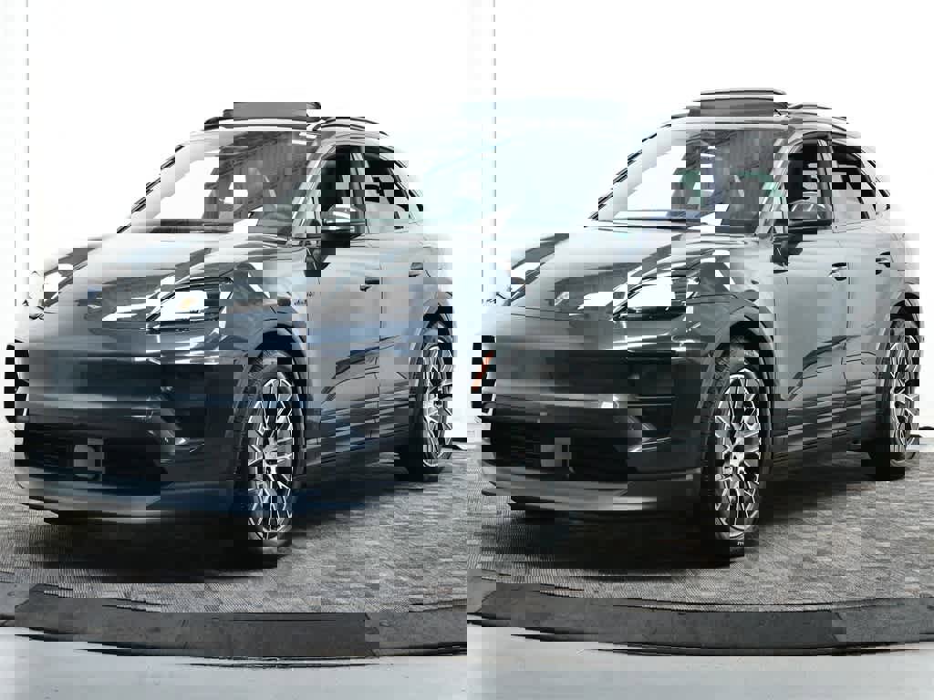 New 2025 Porsche Macan 4 Electric