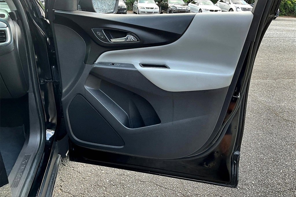 Certified 2018 Chevrolet Equinox LS image 25
