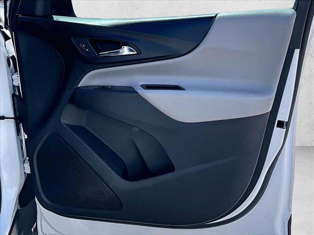 Used 2020 Chevrolet Equinox LS image 15