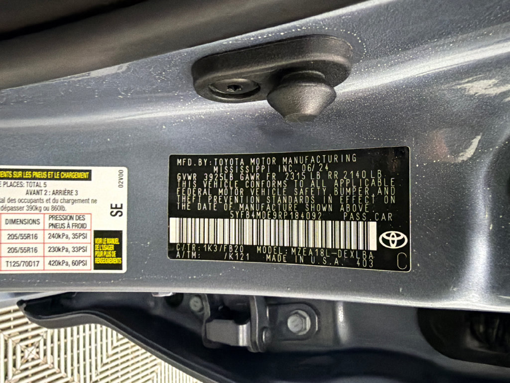 Used 2024 Toyota Corolla LE FWD image 30