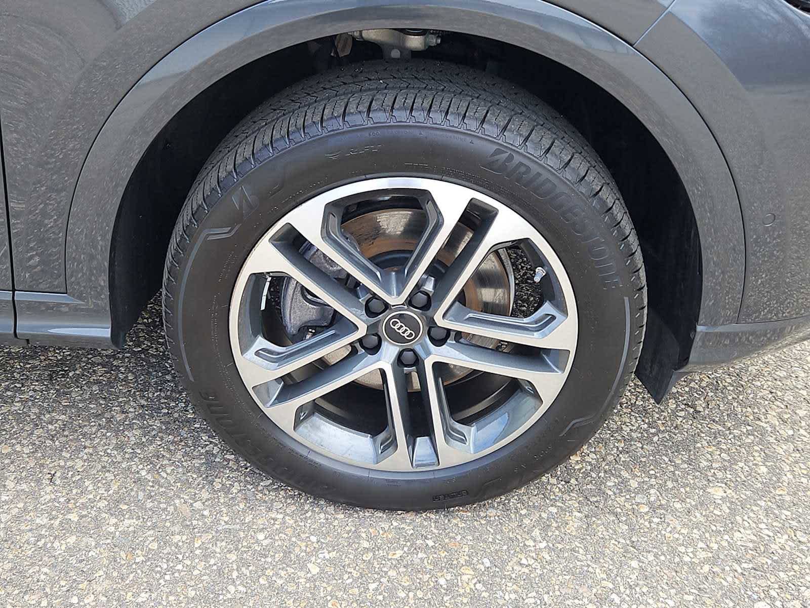 Certified 2025 Audi Q5 Premium w/ Convenience Package image 9