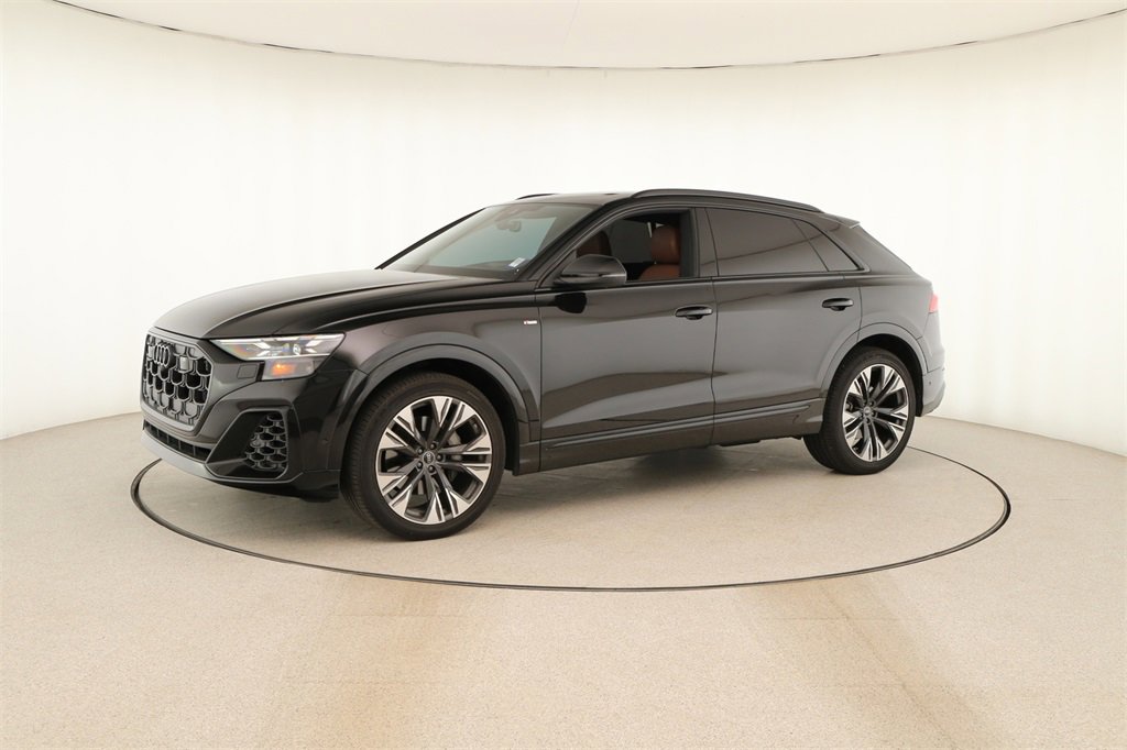 Used 2025 Audi Q8 Prestige w/ Prestige Package image 13