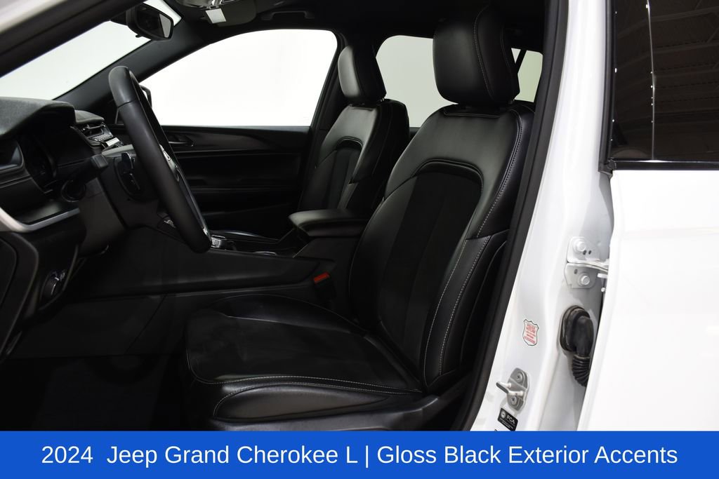 Used 2024 Jeep Grand Cherokee L Laredo AWD/4WD image 21