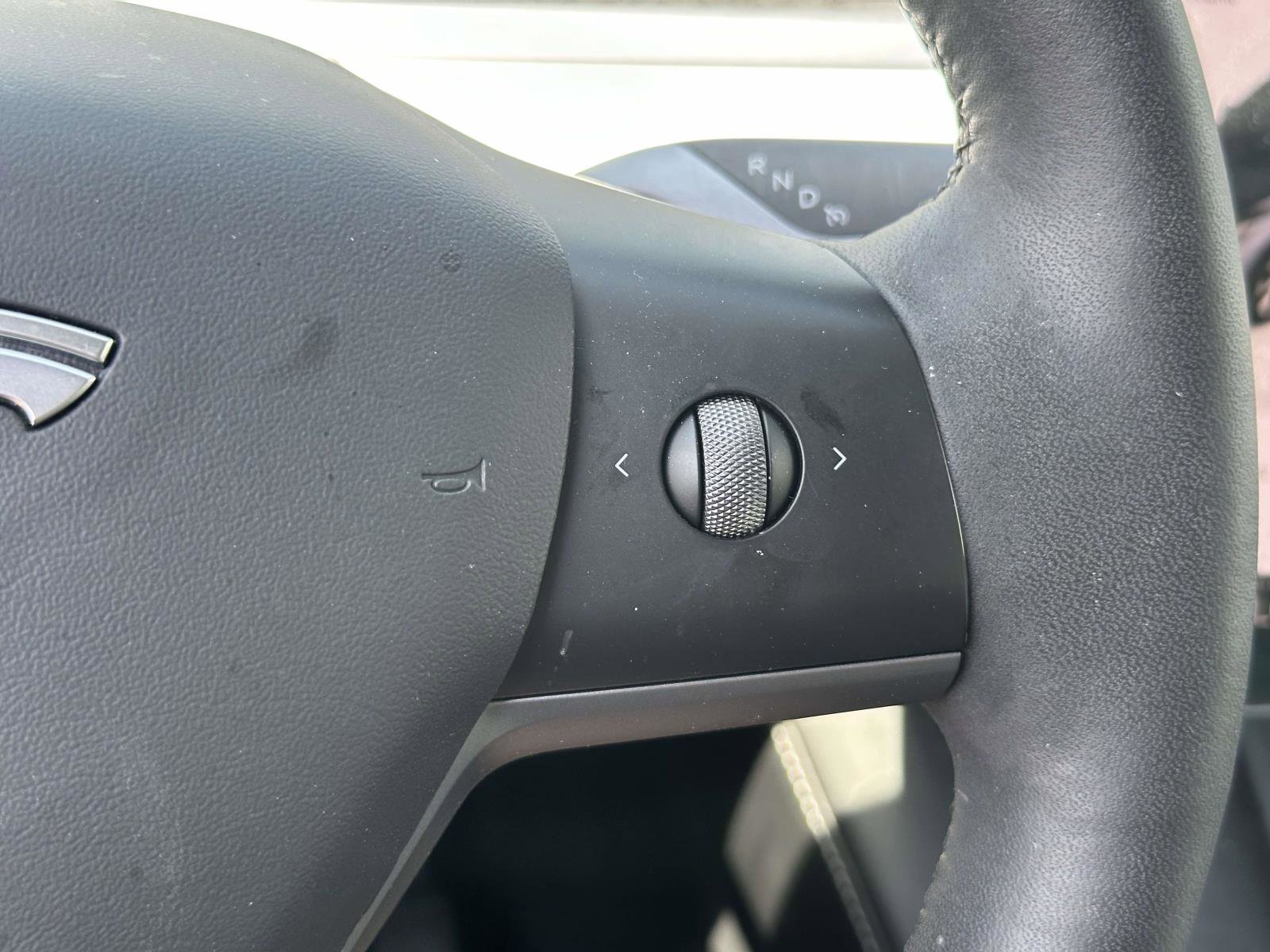 Used 2022 Tesla Model Y Long Range AWD/4WD image 22