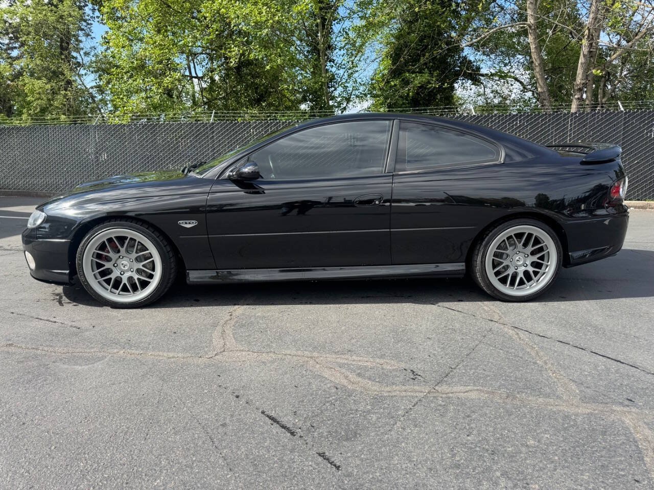 Used 2006 Pontiac GTO RWD image 2