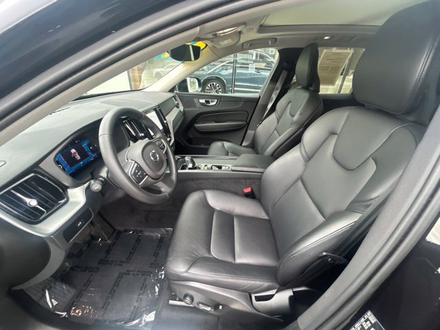 Used 2024 Volvo XC60 B5 Core w/ Protection Package Premier AWD/4WD image 20
