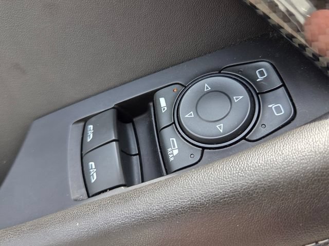 Used 2019 Chevrolet Camaro SS RWD image 33
