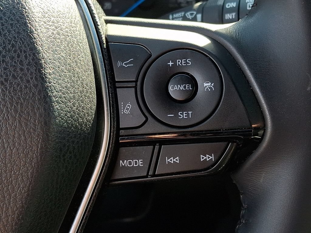 Certified 2024 Toyota Venza XLE AWD/4WD image 28