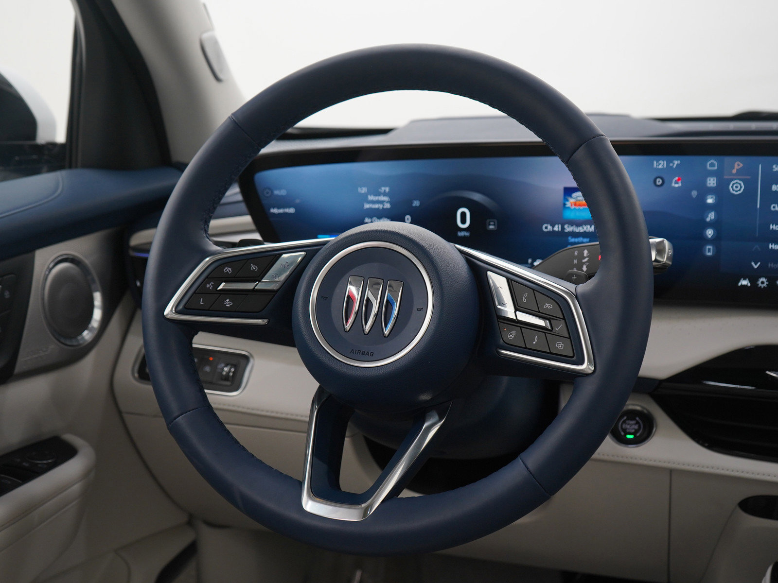 Used 2025 Buick Enclave Avenir image 20