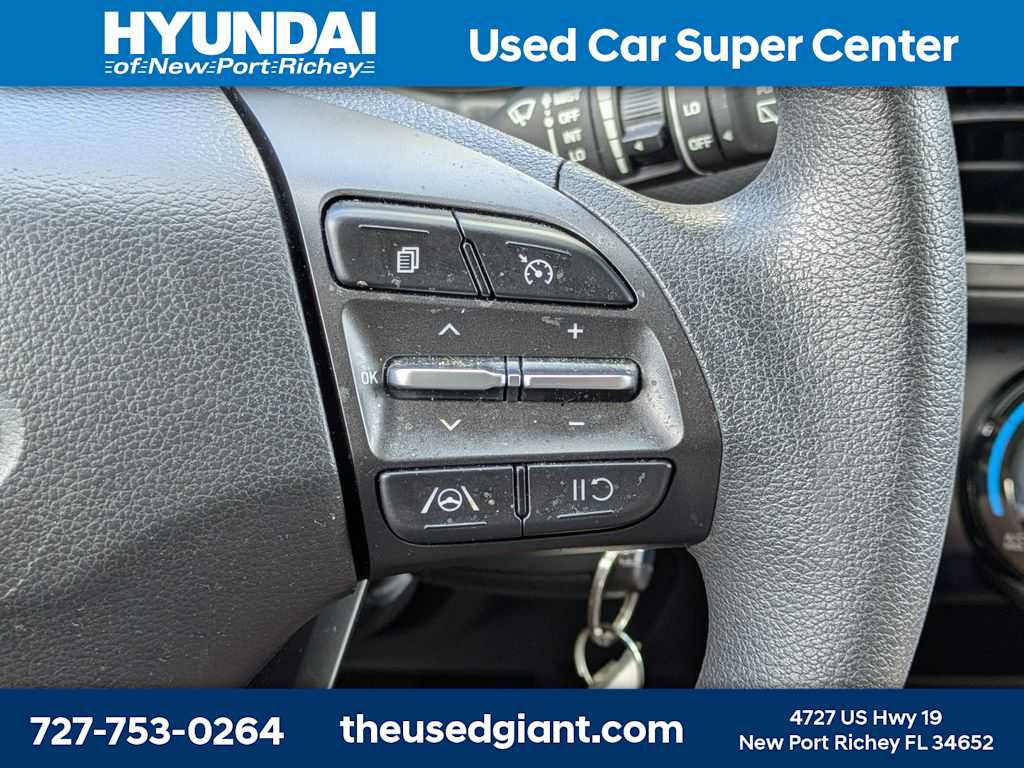 Used 2023 Hyundai Kona SE w/ Cargo Package FWD image 28