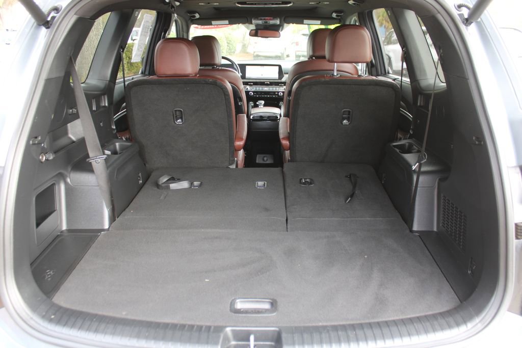 Certified 2024 Kia Telluride EX w/ EX Captain's Chair Package image 11
