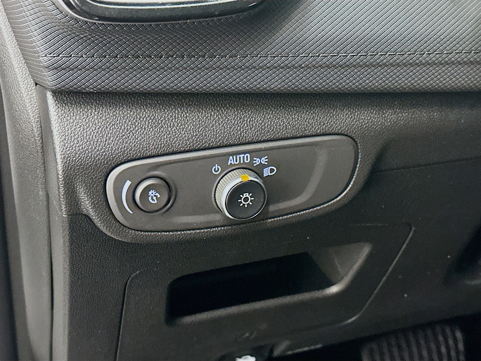 Used 2025 Chevrolet TrailBlazer LT image 17