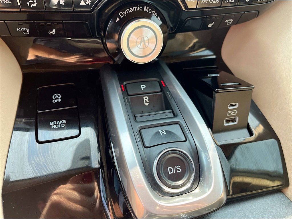 Used 2024 Acura MDX SH-AWD w/ Technology Package image 17