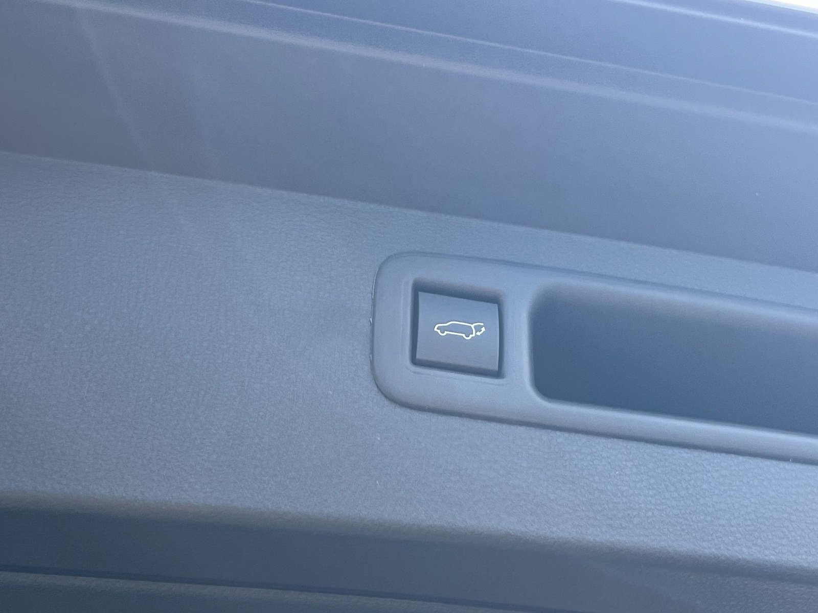 New 2026 Toyota Highlander Platinum image 21