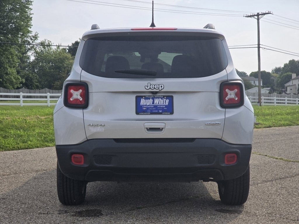 Used 2020 Jeep Renegade Latitude image 12