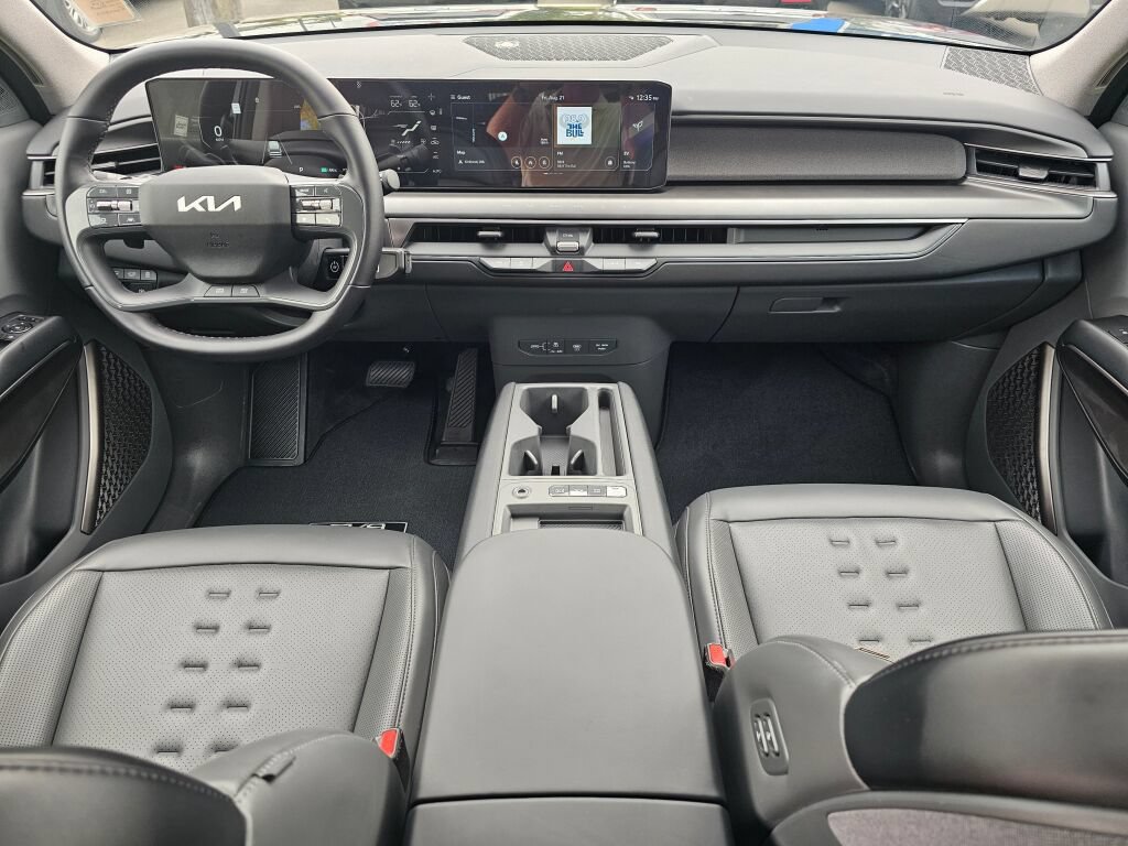 Certified 2024 Kia EV9 Wind AWD/4WD image 9