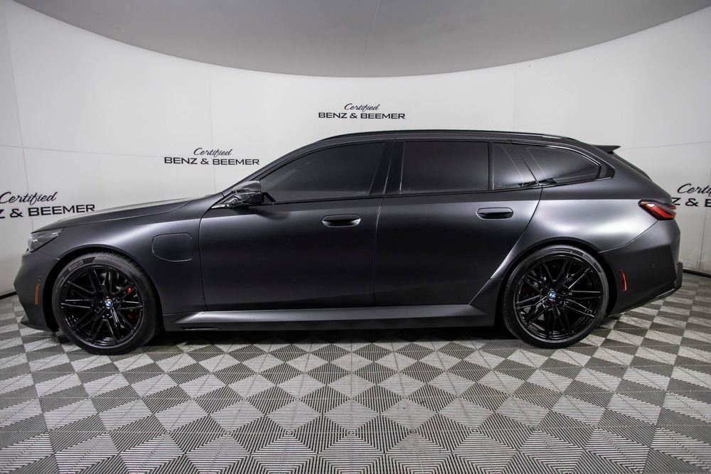 Used 2025 BMW M5 Touring AWD/4WD image 11