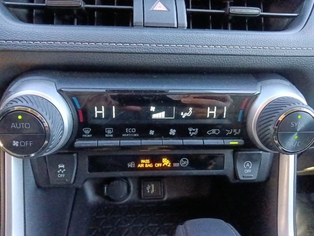 Used 2024 Toyota RAV4 XLE image 23