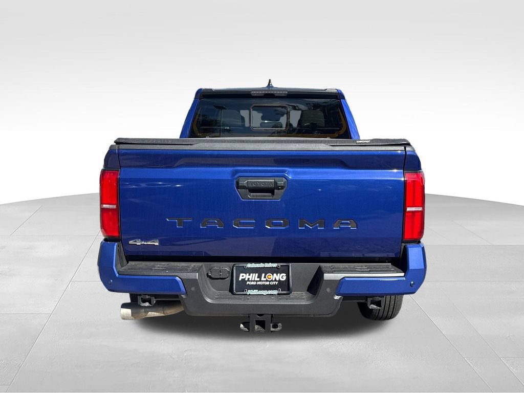 Used 2025 Toyota Tacoma SR5 AWD/4WD image 7
