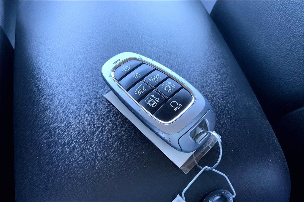 Used 2023 Hyundai Santa Fe Limited image 26