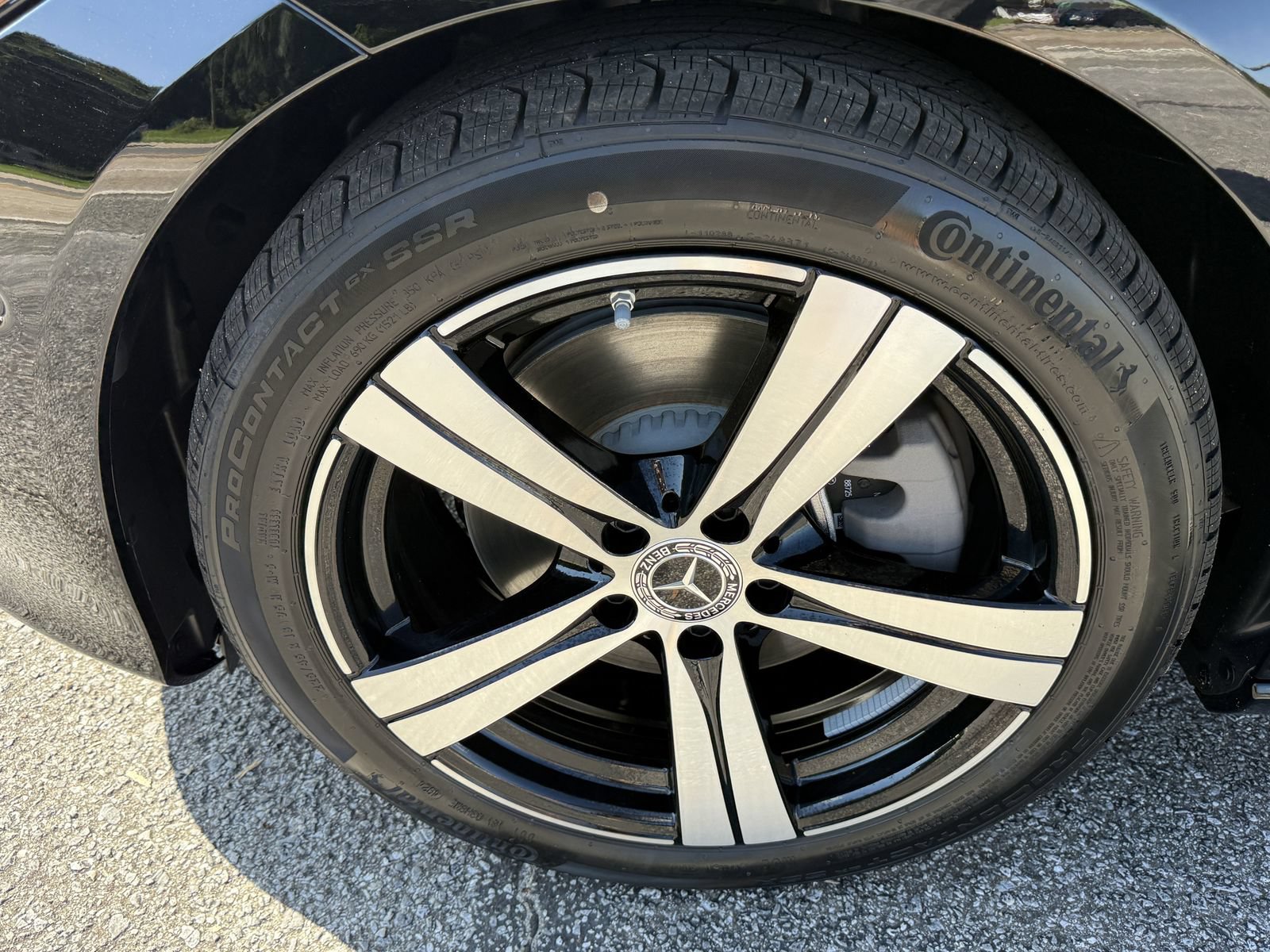 Used 2025 Mercedes-Benz C 300 Sedan image 9