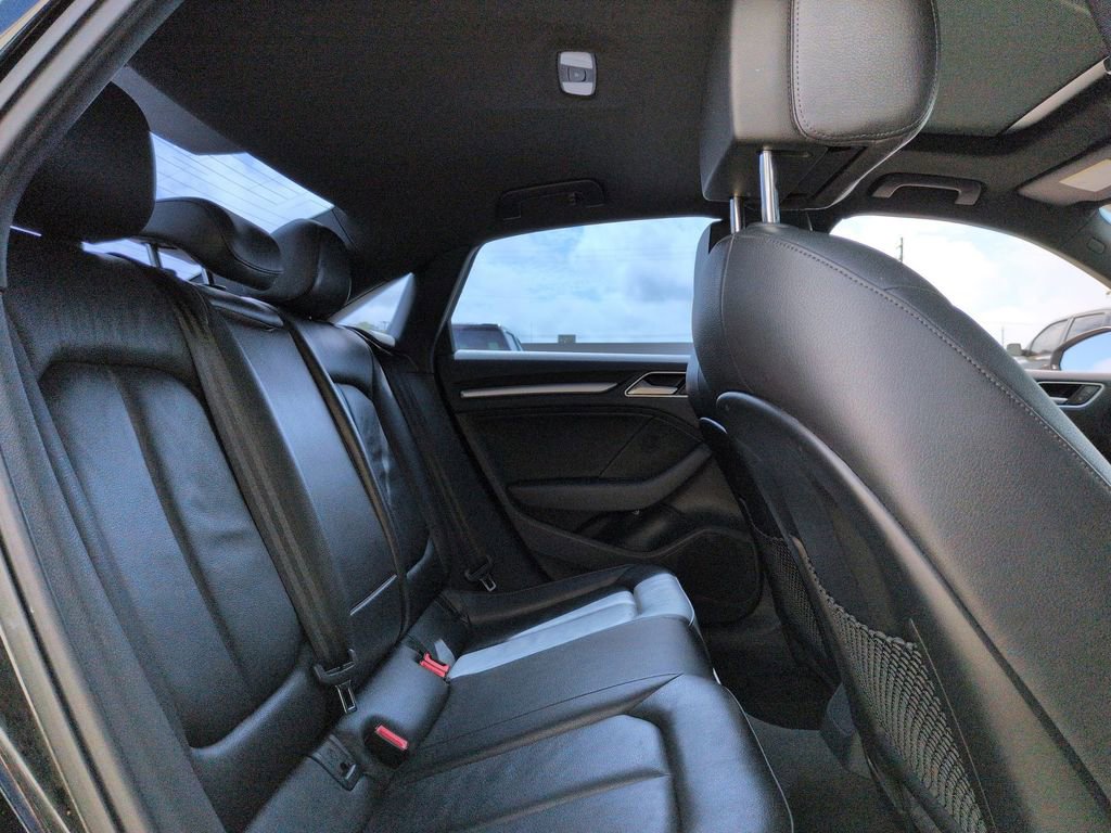 Used 2018 Audi A3 2.0T Premium image 34
