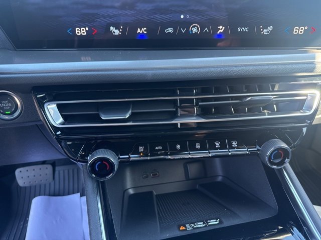 New 2026 Chevrolet Traverse LT w/ LPO, Floor Liner Package image 16