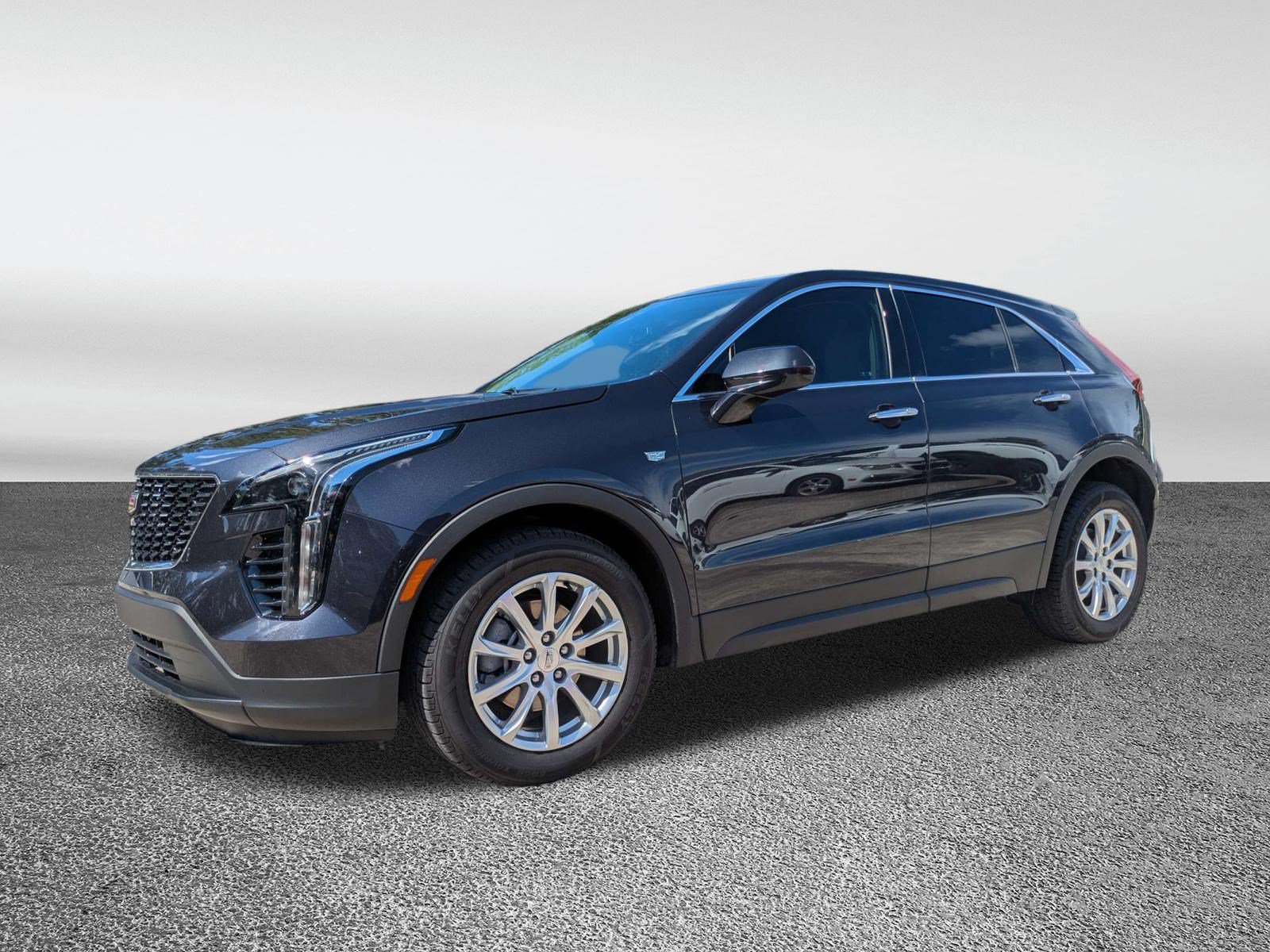 Certified 2023 Cadillac XT4 Luxury FWD image 1