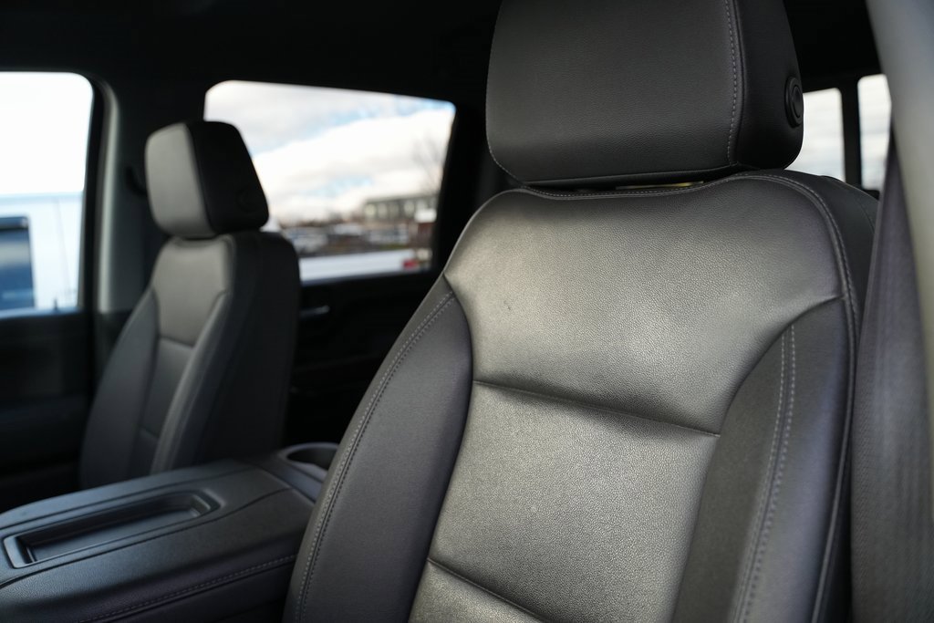 Used 2022 Chevrolet Silverado 2500 LT w/ Convenience Package image 29