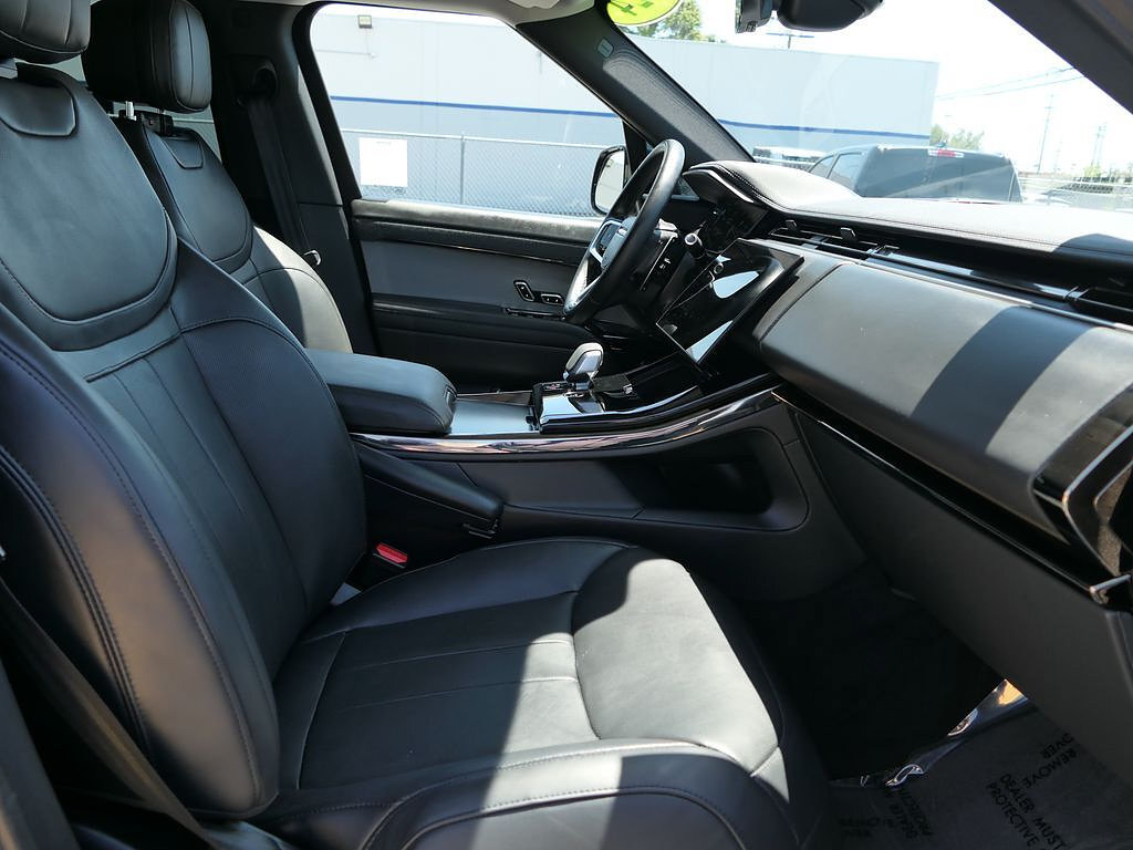 Used 2024 Land Rover Range Rover Sport SE AWD/4WD image 25