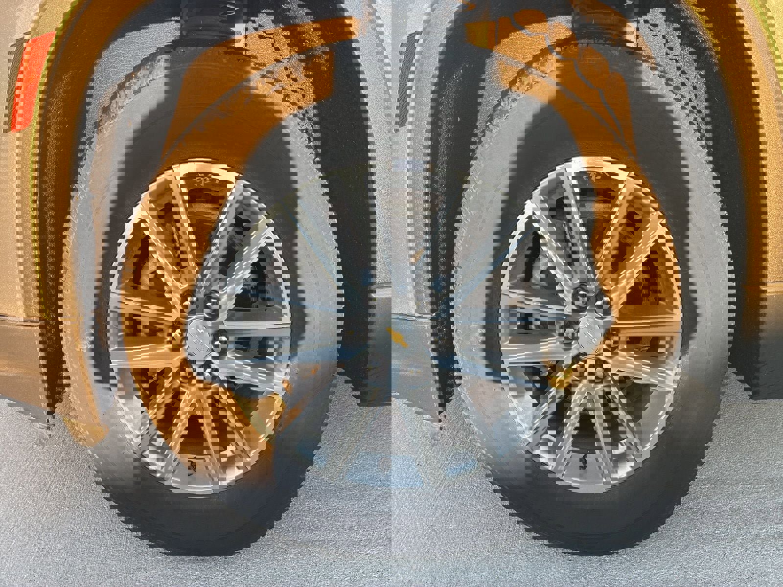 Used 2023 Chevrolet Traverse LT w/ LPO, Floor Liner Package image 10