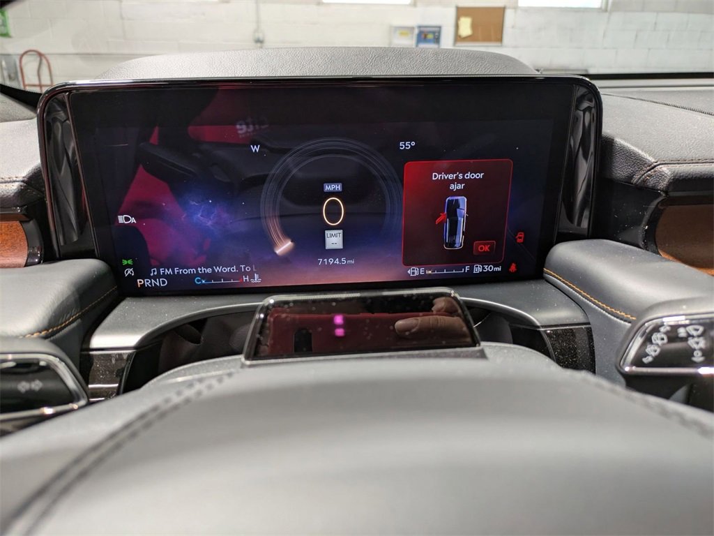 Certified 2025 Lincoln Aviator Black Label image 17