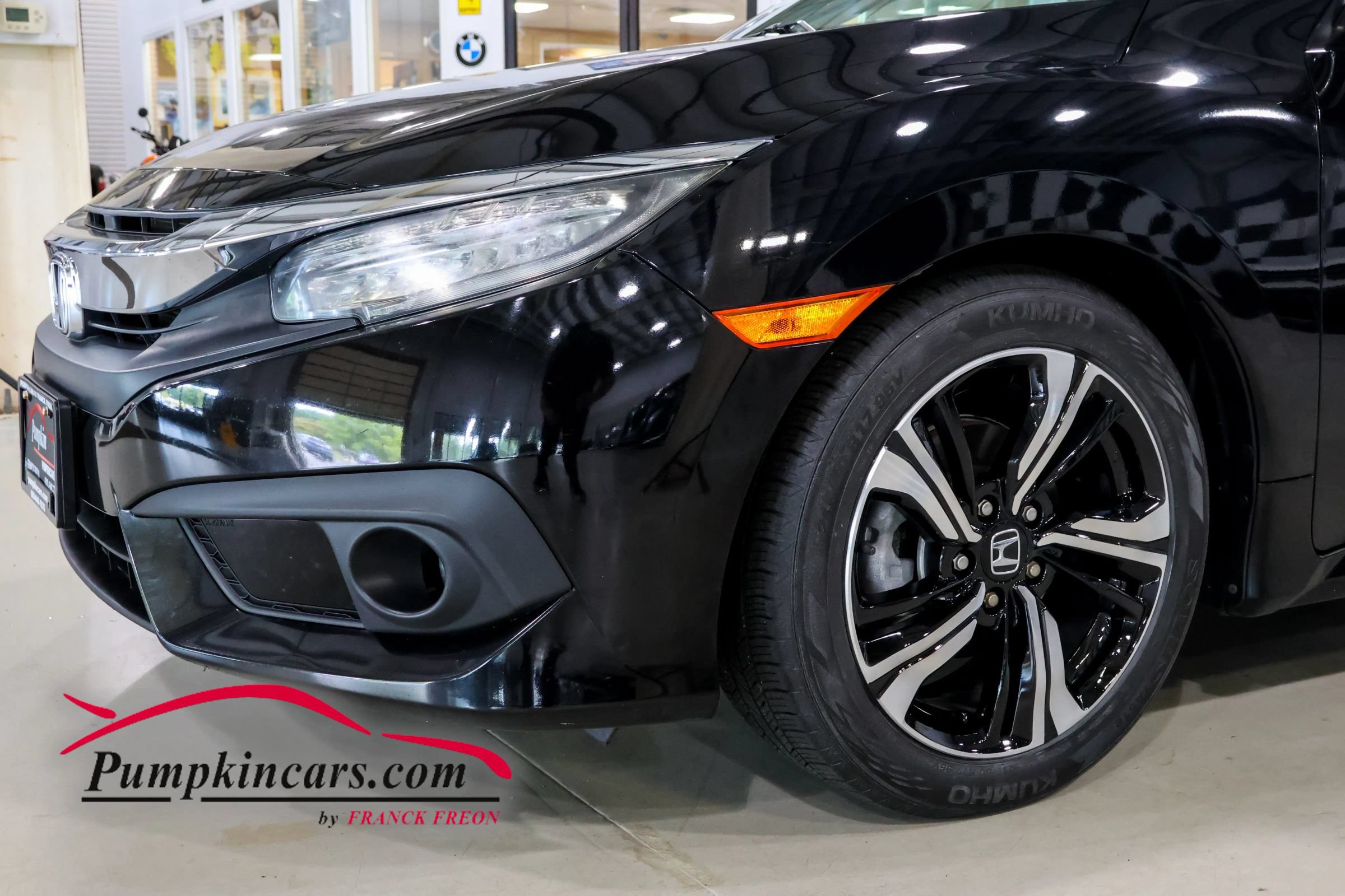Used 2017 Honda Civic Touring image 9