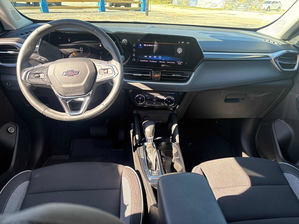 Used 2026 Chevrolet TrailBlazer LT w/ Convenience Package AWD/4WD image 19