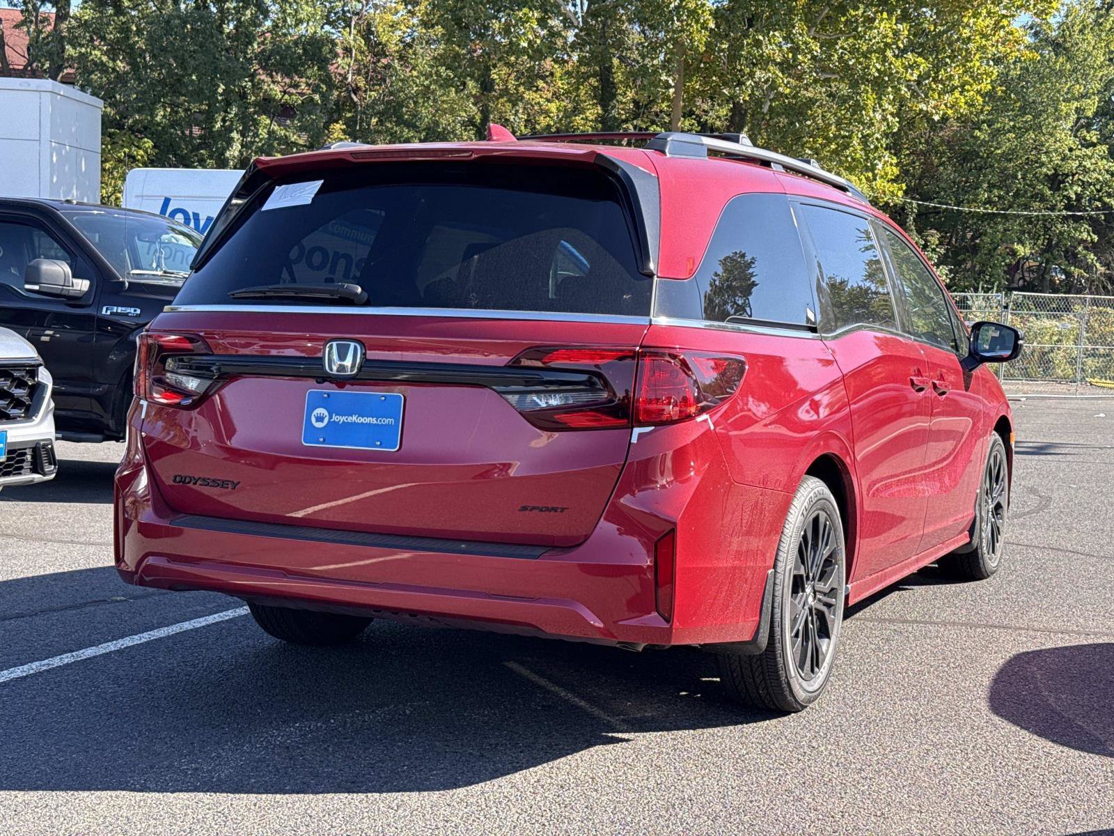 New 2026 Honda Odyssey Sport-L image 2