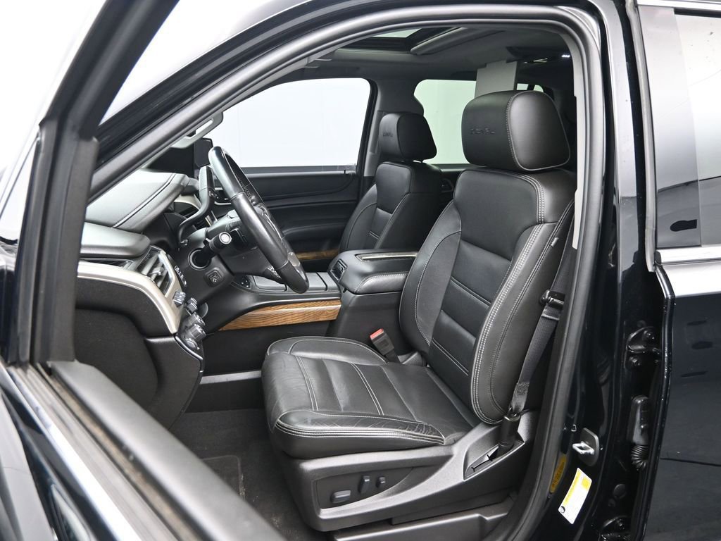 Used 2019 GMC Yukon Denali w/ Denali Ultimate Package image 27