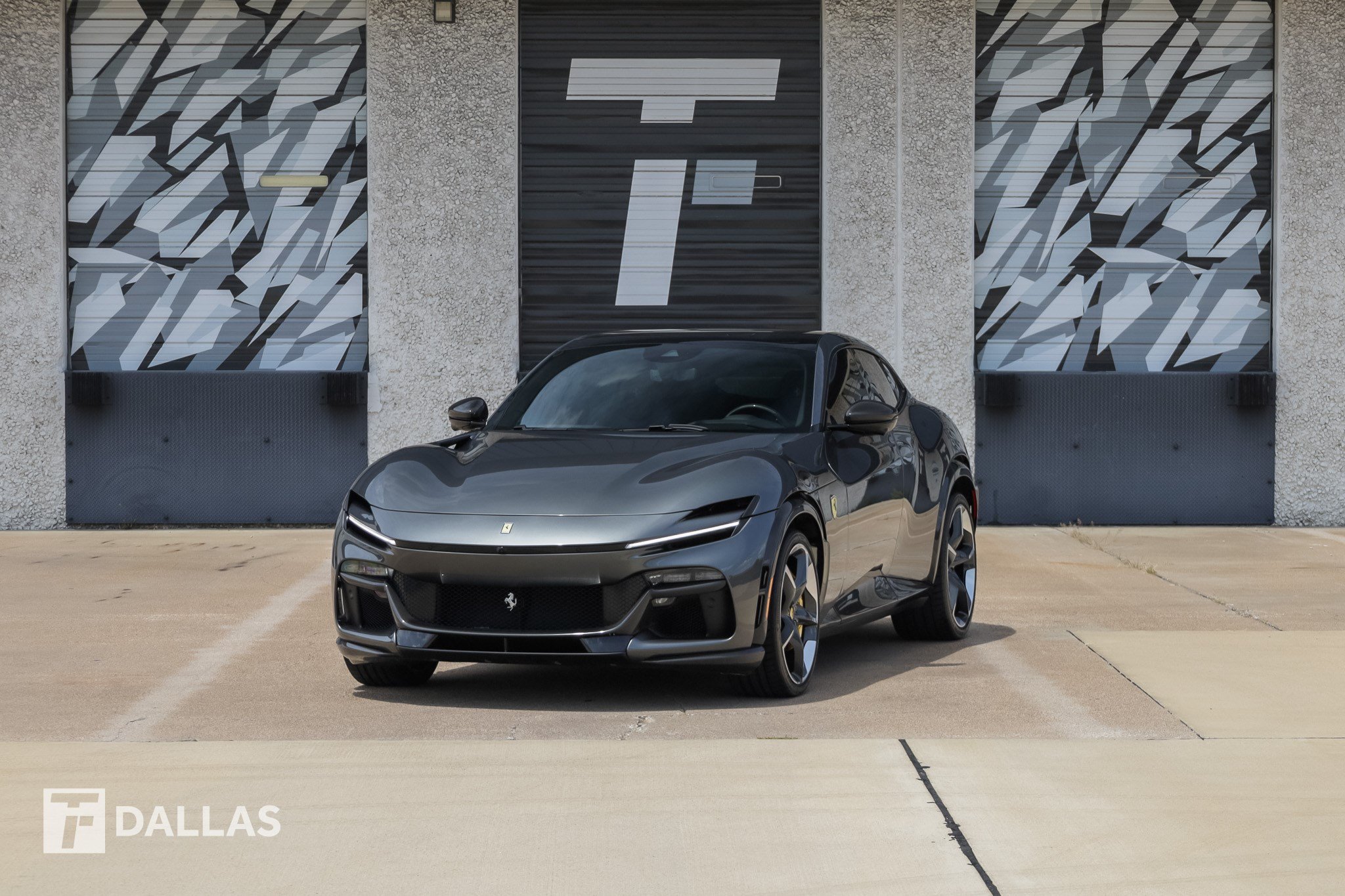 Used 2026 Ferrari Purosangue AWD/4WD image 5