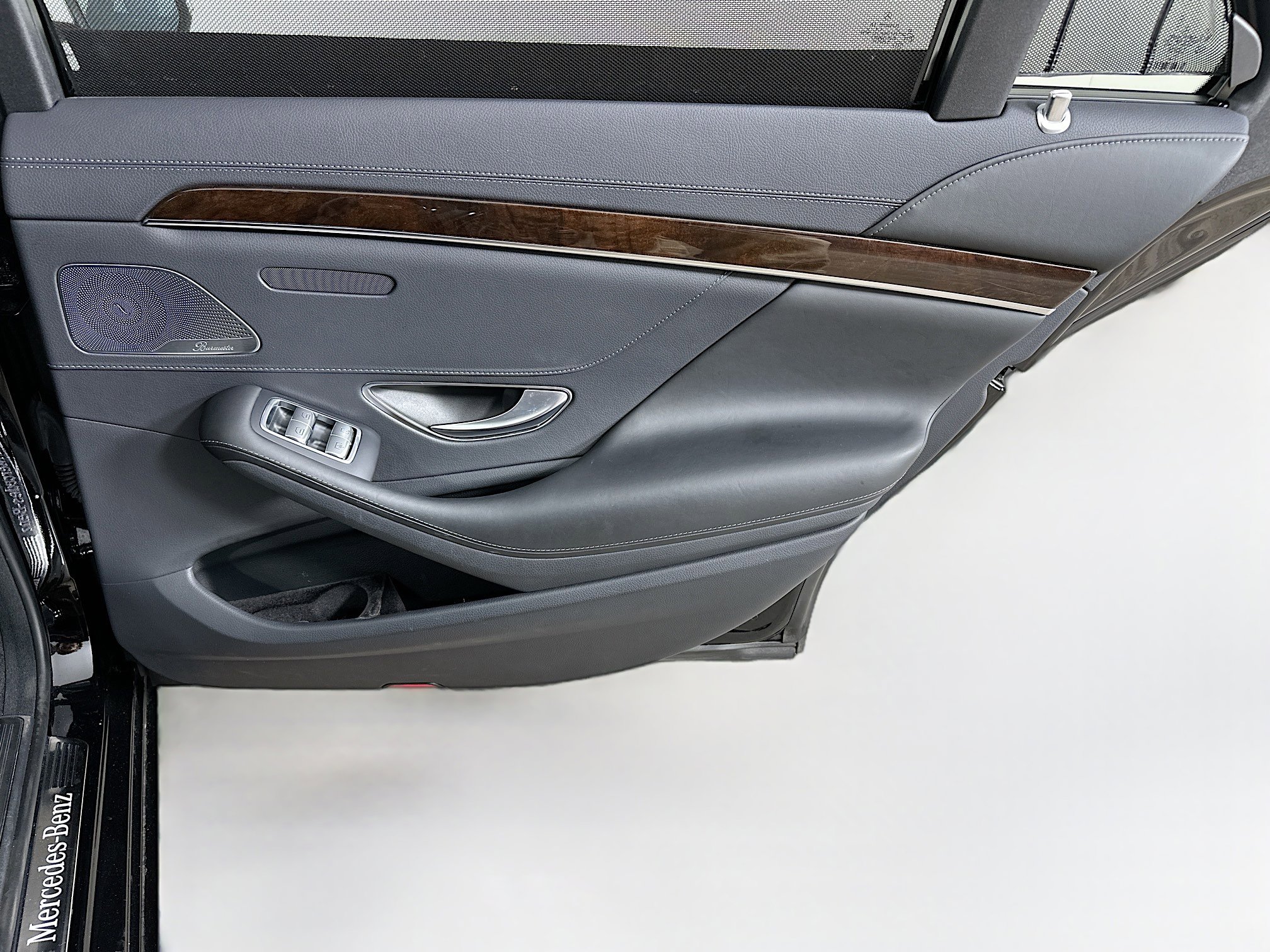 Used 2020 Mercedes-Benz S 560 Sedan image 31