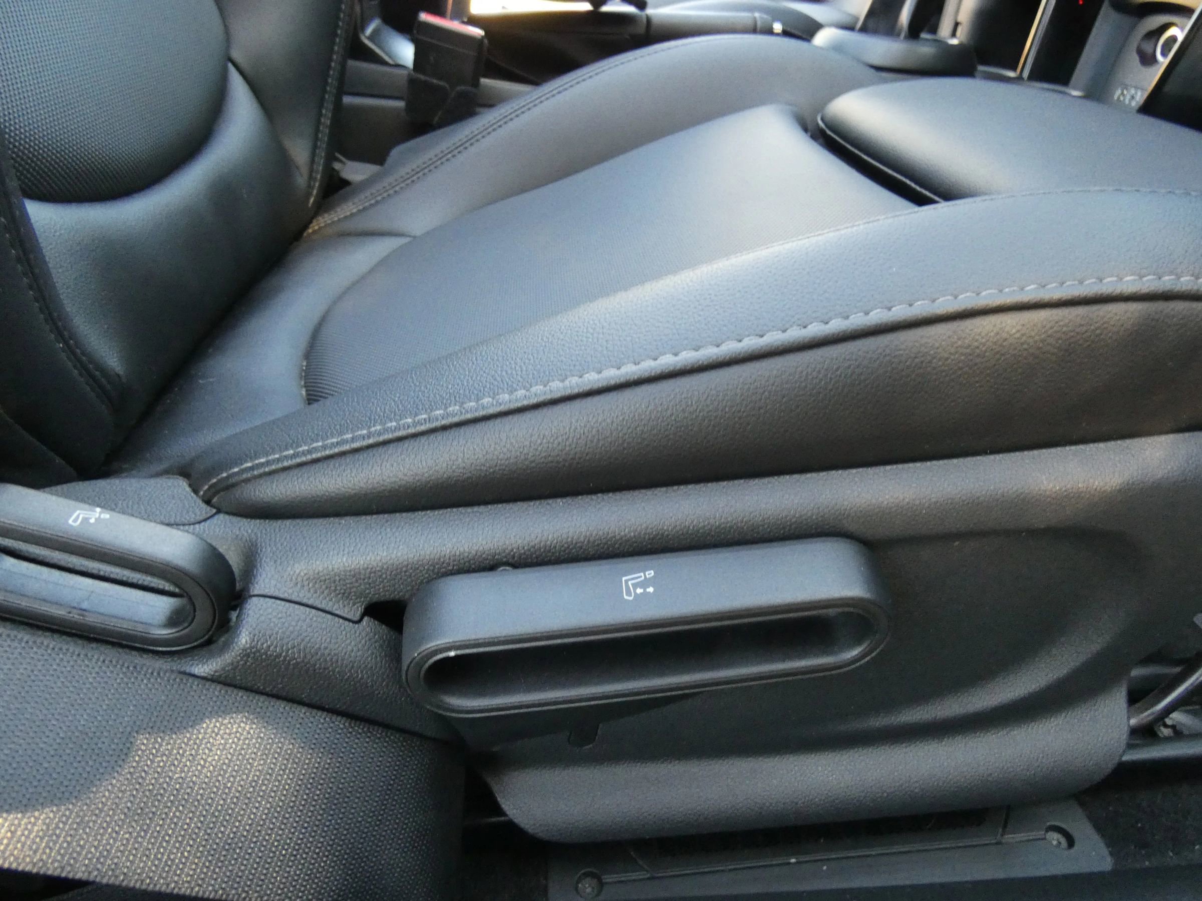 Used 2018 MINI Cooper S image 28