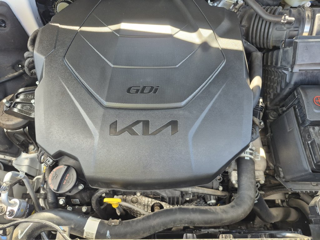 Used 2025 Kia Telluride S AWD/4WD image 16