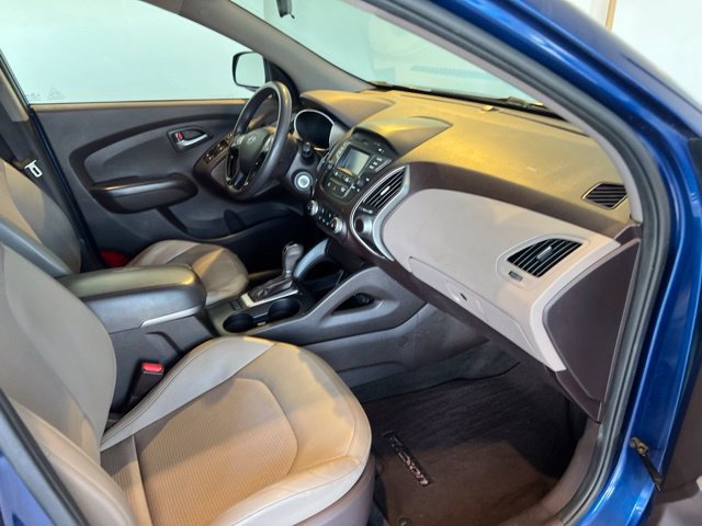 Used 2015 Hyundai Tucson GLS w/ Option Group 02 AWD/4WD image 25