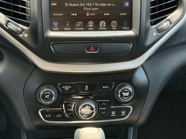 Used 2016 Jeep Cherokee Limited FWD image 19
