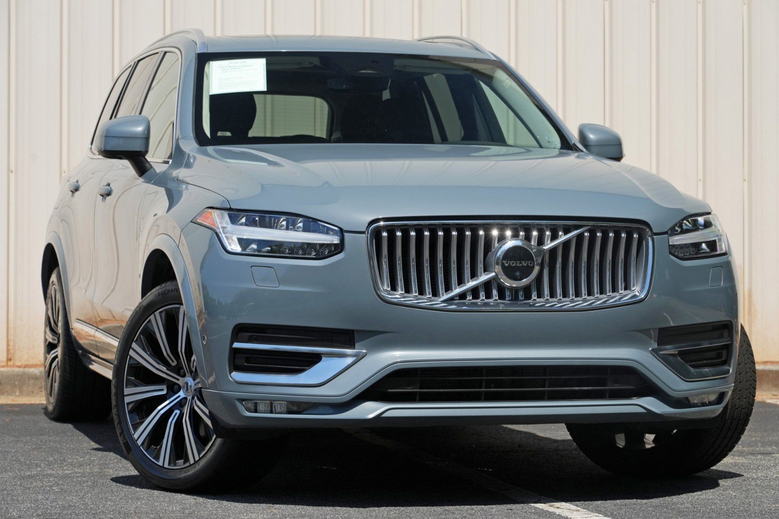 Used 2023 Volvo XC90 B6 Plus w/ Protection Package Premier AWD/4WD image 4