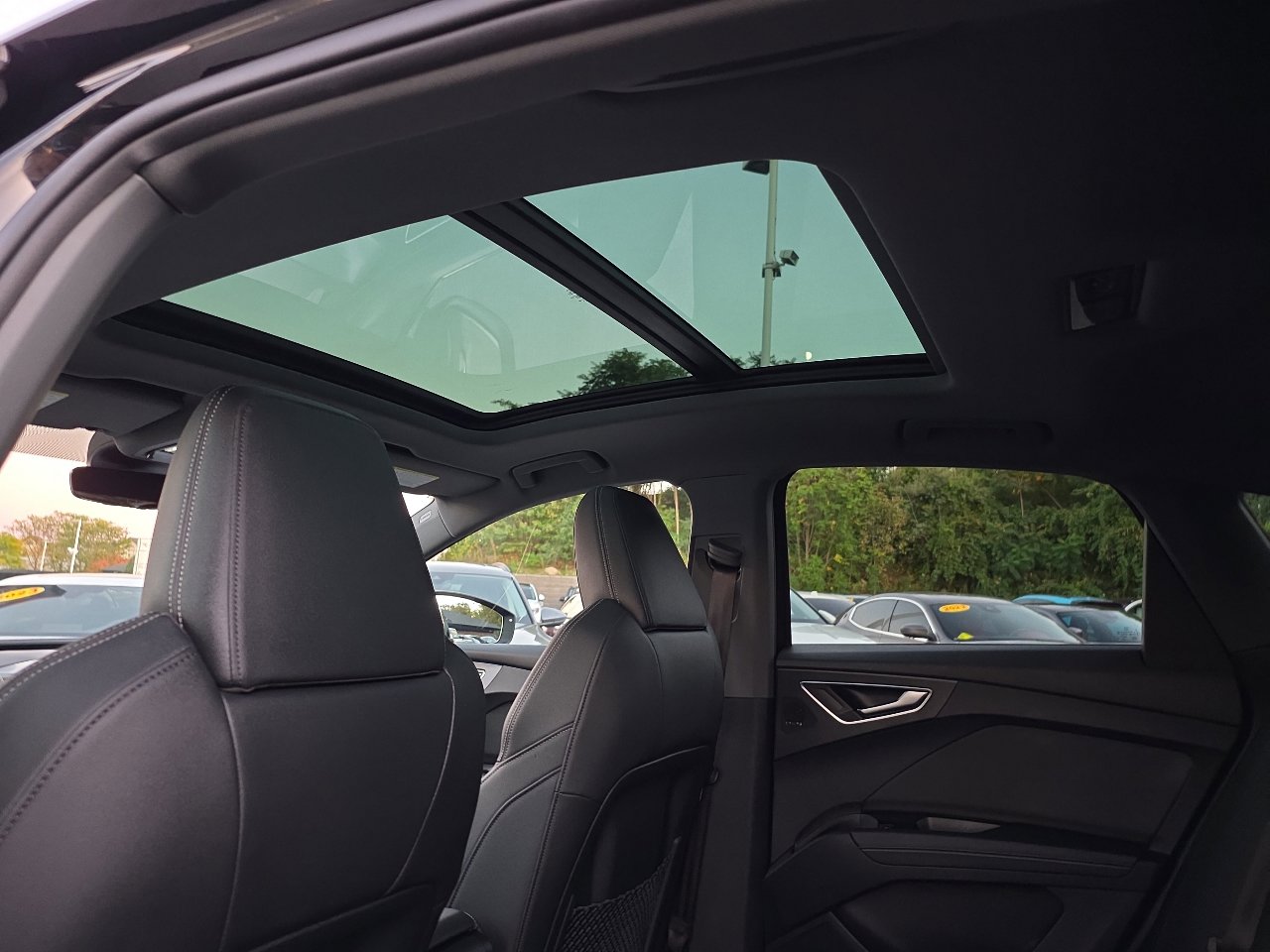 Used 2023 Audi Q4 e-tron Prestige w/ Black Optic Package image 44