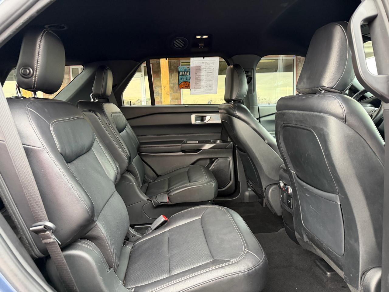 Used 2020 Ford Explorer Limited image 23