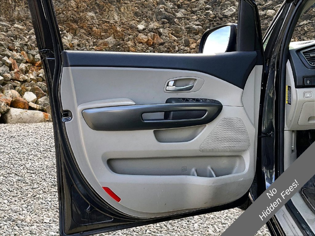 Used 2019 Kia Sedona LX FWD image 17