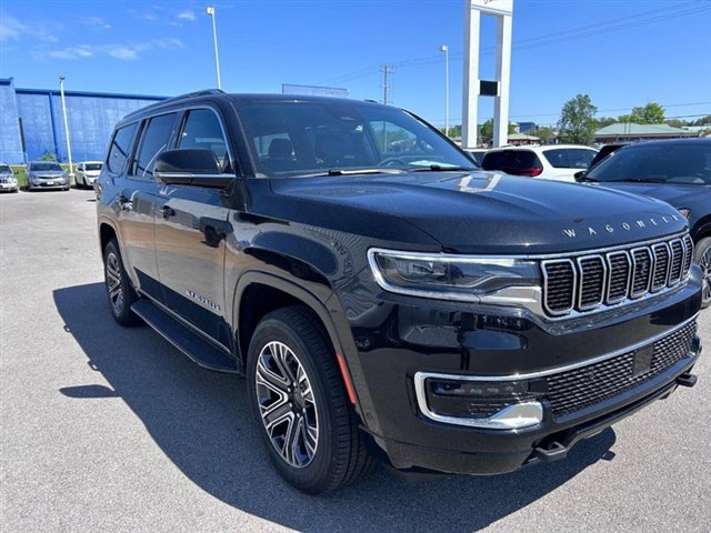 Used 2024 Jeep Wagoneer 4WD w/ Premium Group I image 3