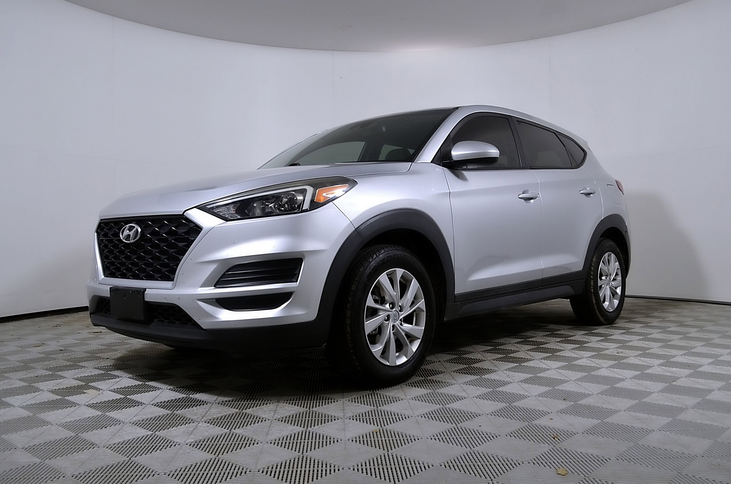 Used 2019 Hyundai Tucson SE FWD image 2