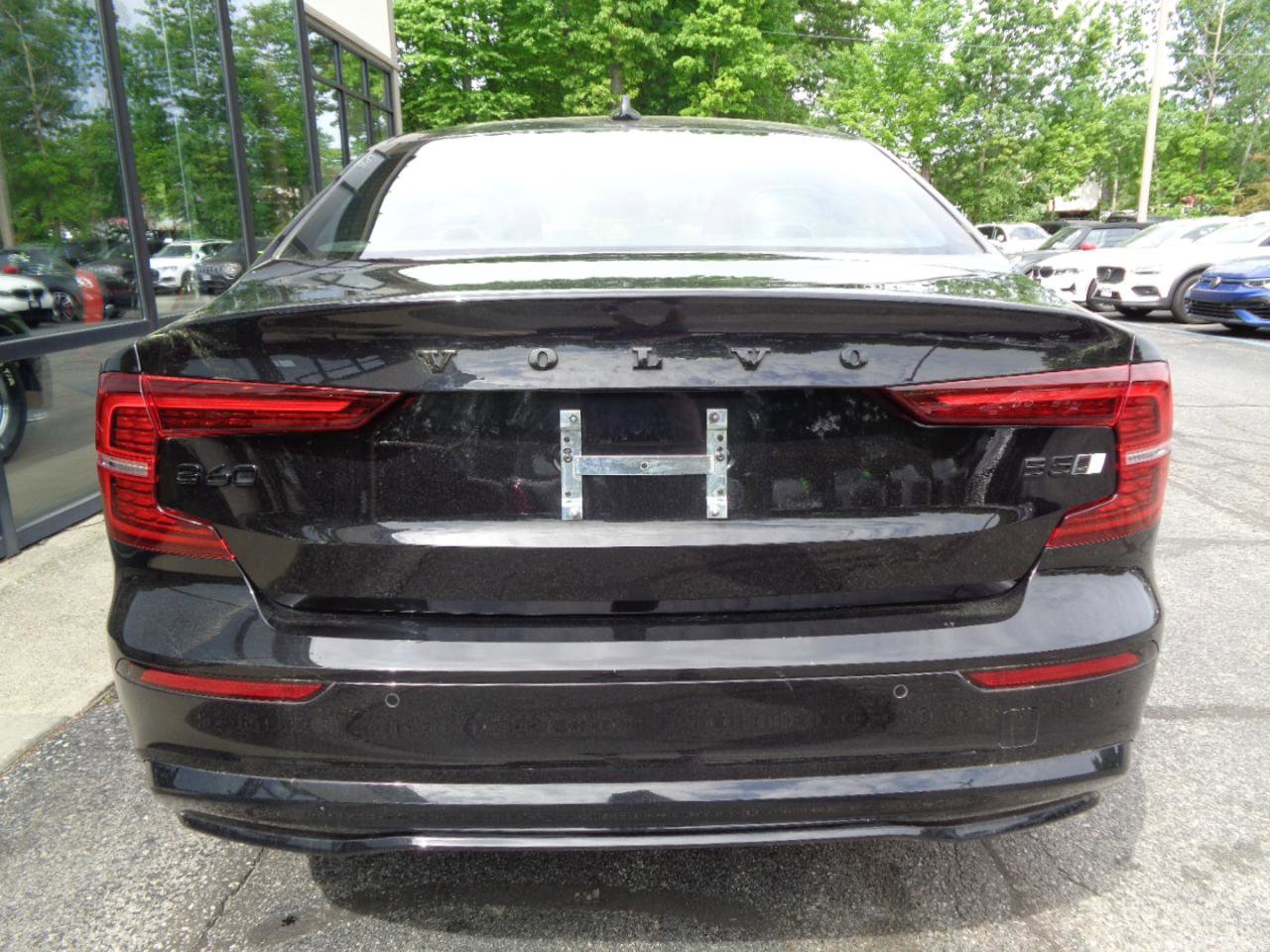 Used 2023 Volvo S60 B5 Plus w/ Climate Package AWD/4WD image 6